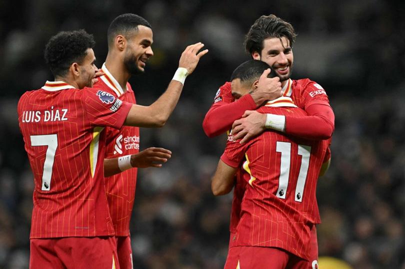 Read more about the article Liverpool Có Dấu Hiệu Hụt Hơi: Thách Thức Cuối Mùa 2023-24