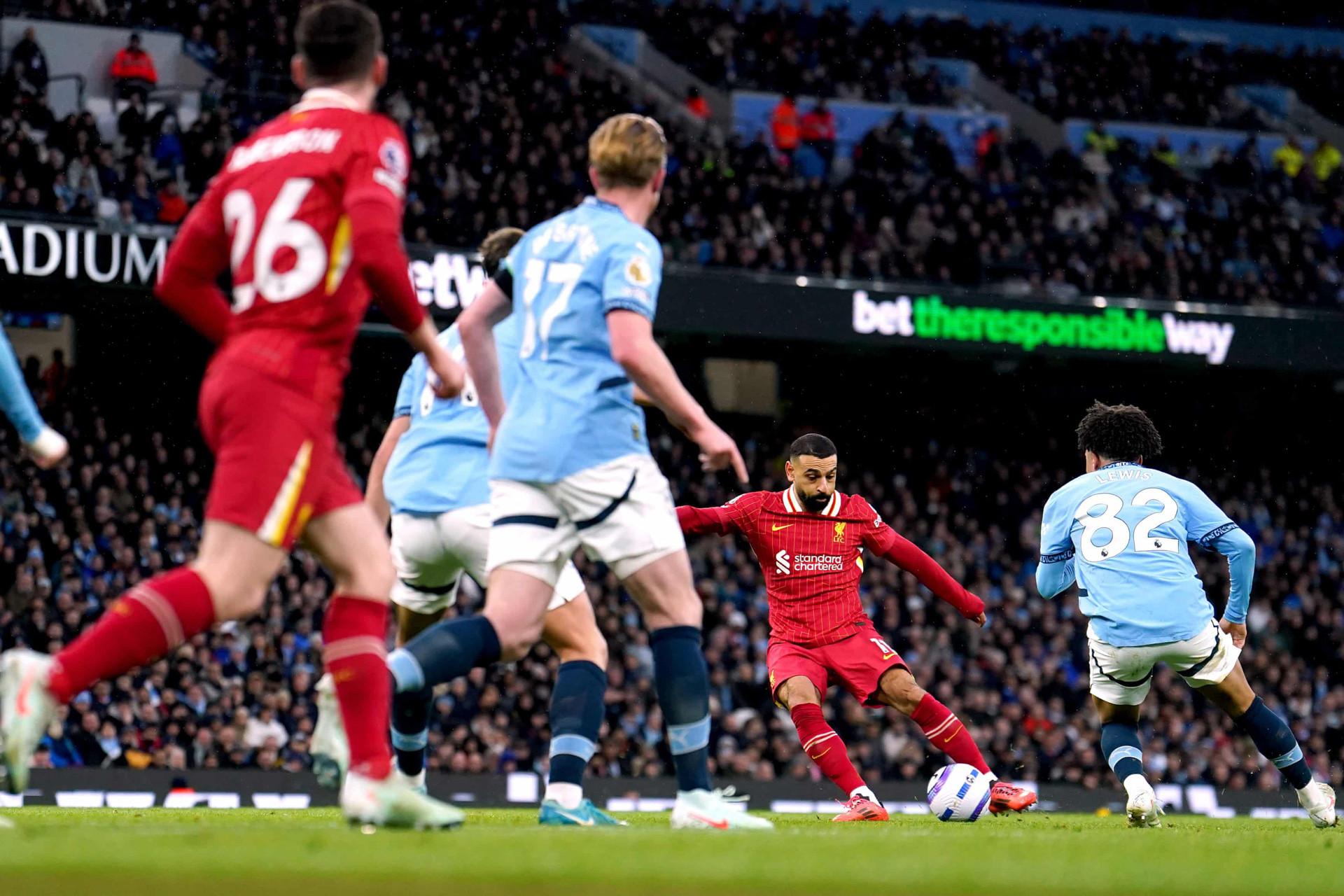 Read more about the article Man City 2024: Khi Nhà Vô Địch Vấp Ngã – Phân Tích Chuyên Sâu